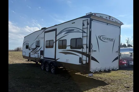 Heartland Torque T33 Toy Hauler