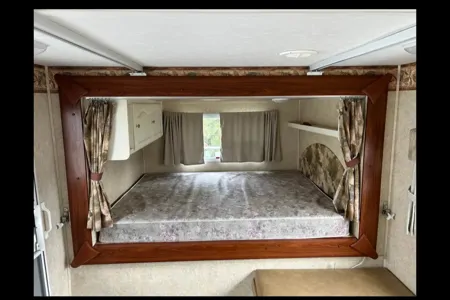 ArtVan Keystone 25RSS Travel Trailer