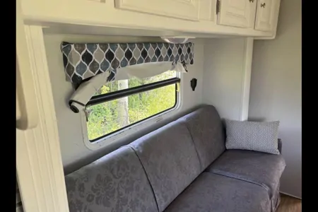 Michy’s Jayco Featherlite Travel Trailer
