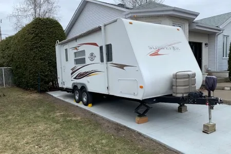 Coach Surveyor Roulotte