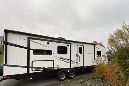 Brand New East to West 2022 East to West Alta 2810KIK Travel Trailer
