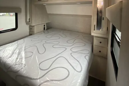 Brand New East to West 2022 East to West Alta 2810KIK Travel Trailer