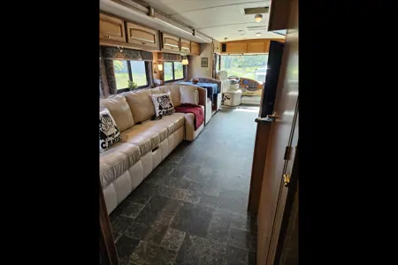 2013 Winnebago Vista 35F Class A