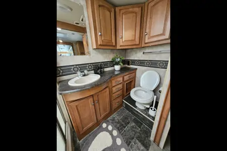 2013 Winnebago Vista 35F Class A