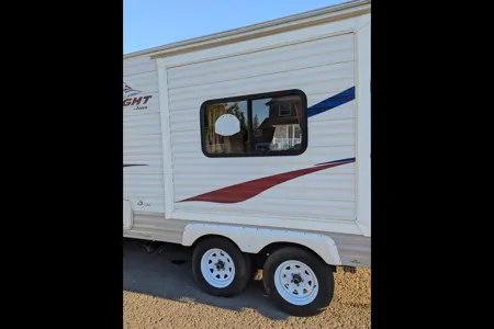 Summer's Jayco Jay flight  Travel Trailer