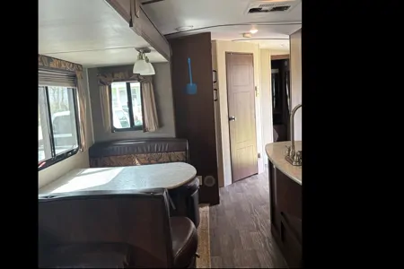 Family Friendly Camper Escape (Keystone 30RIPR