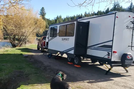 HELEN's Crossroads Sunset Trail Travel Trailer