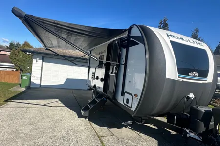 MOSH's Real lite mini trailer