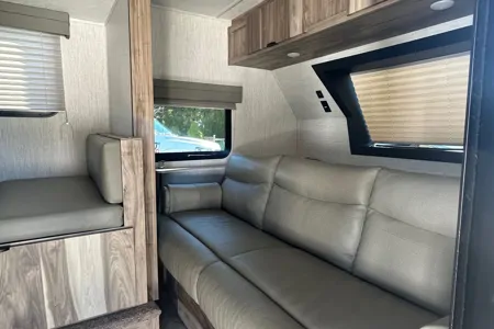 MOSH's Real lite mini trailer