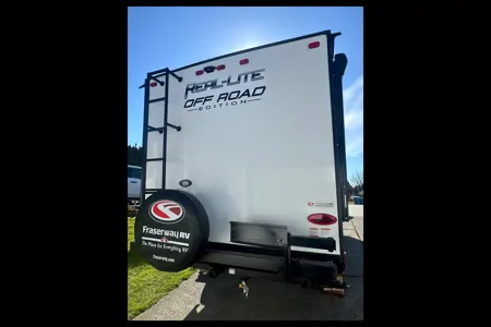 MOSH's Real lite mini trailer