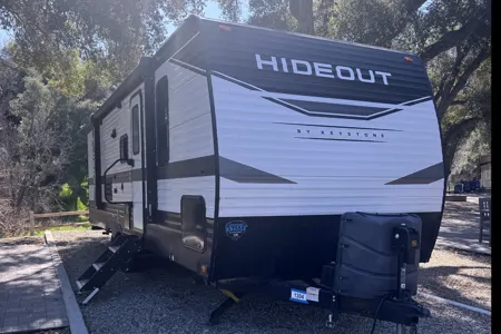 Family and Pet friendly trailer dropped off for you to enjoy!