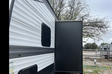 Family and Pet friendly trailer dropped off for you to enjoy!