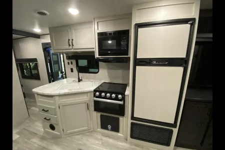 Champs Jayco Jay Flight Travel Trailer