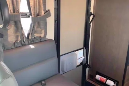 Tiffin Wayfarer 19TM Class C 19' length Great for first timers