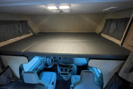 Tiffin Wayfarer 19TM Class C 19' length Great for first timers