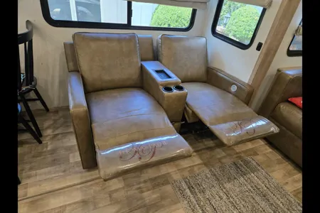 Mark's Keystone Arcadia 3660 RL Fifth Wheel