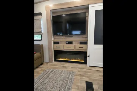 Mark's Keystone Arcadia 3660 RL Fifth Wheel