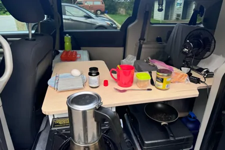 Le Vacancier Écono,  Dodge Grand Caravan Classe B