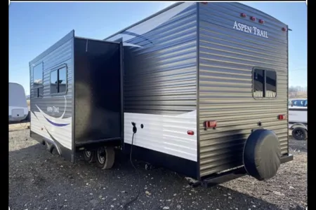 2017 Aspen Trail Bunkhouse