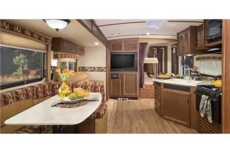 CLARENCE's Jayco Whitehawk 33BHBS Travel Trailer