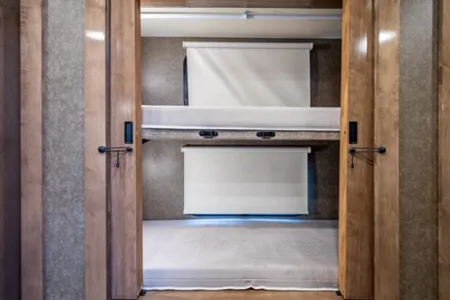 2020 Thor Motor Coach Miramar - Class A Motorhome