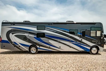 2020 Thor Motor Coach Miramar - Class A Motorhome