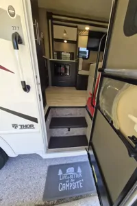 Thor Motor Coach Axis 27.7 Class A