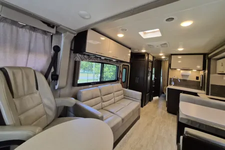 Thor Motor Coach Axis 27.7 Class A