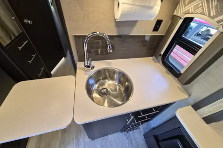 Thor Motor Coach Axis 27.7 Class A