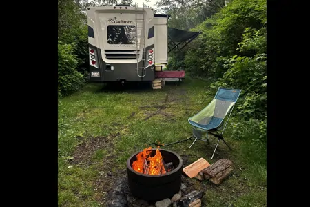 Wolf Den rentals-Coachmen Mirada Class A