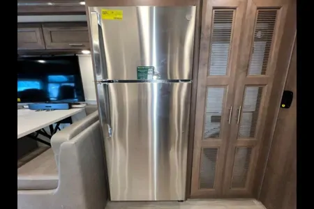 Elegant RV Rentals - Luxury on Wheels a 5 Star Experience