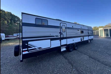 Brandon's Grand Design Transcend xplor Travel Trailer