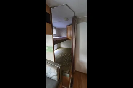 Jesse's 28 foot Family friendly camper!