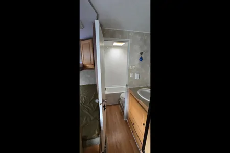 Jesse's 28 foot Family friendly camper!