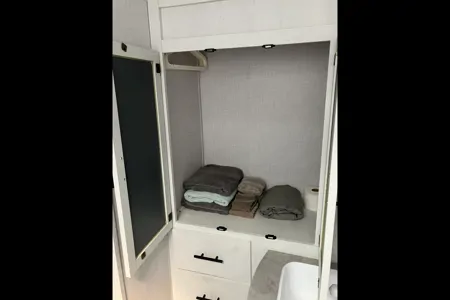 Ruby’s cozy camper close to Grand Canyon