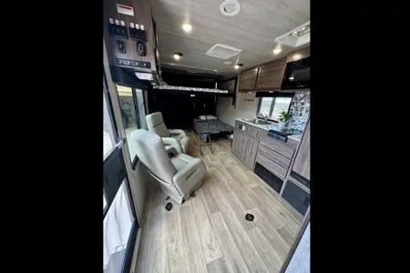 Sandsport SSS240 Toy Hauler