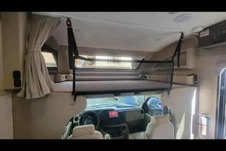 Entegra Coach Esteem 31F Classe C