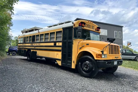 Shenandoah bluebird Skoolie