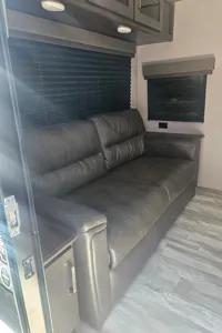 Happy Camper RV – 2022 Grand Design Transcend Xplor | Cozy & Clean, Sleeps 4