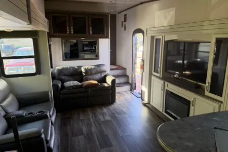 Steven's Keystone 29rks Fifth Wheel