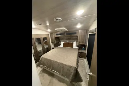 Steven's Keystone 29rks Fifth Wheel