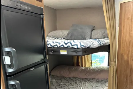 Dutchmen Aspen Travel Trailer