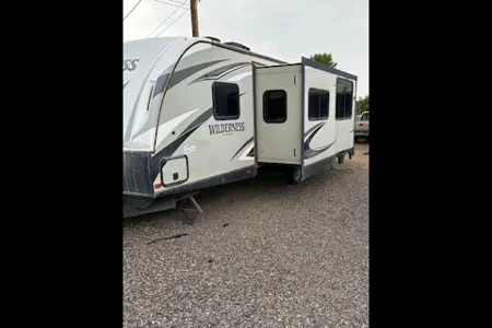 Pet Friendly 2016 Wilderness by Heartland bumper pull camper