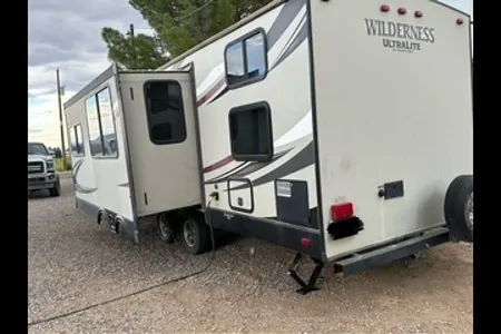 Pet Friendly 2016 Wilderness by Heartland bumper pull camper