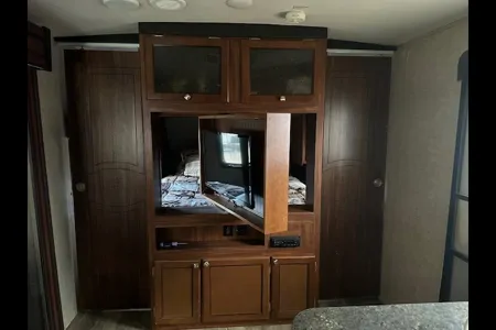 Pet Friendly 2016 Wilderness by Heartland bumper pull camper