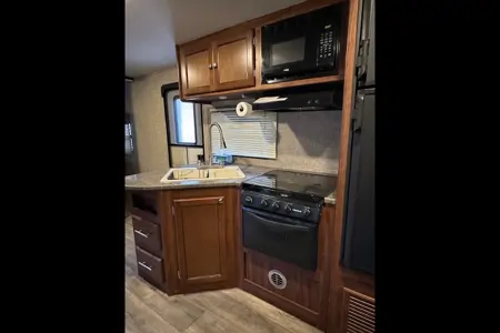 Pet Friendly 2016 Wilderness by Heartland bumper pull camper