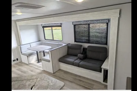 2024 Coachmen i-5 Edition; Sleeps 8