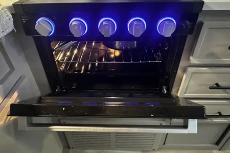 Your luxurious Escape Awaits!