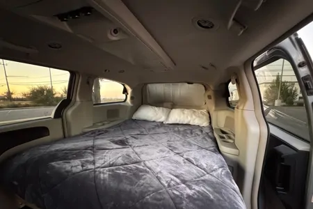 Minivan camper «Two On The Road»