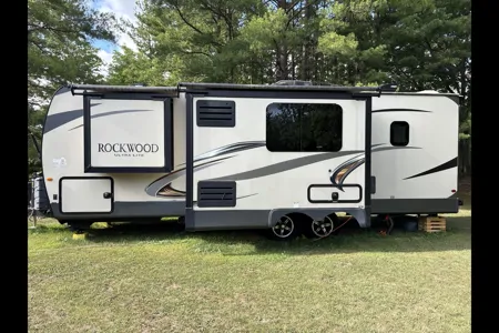 Linda's Forest River Rockwood Ultra Lite 2609WS Travel Trailer